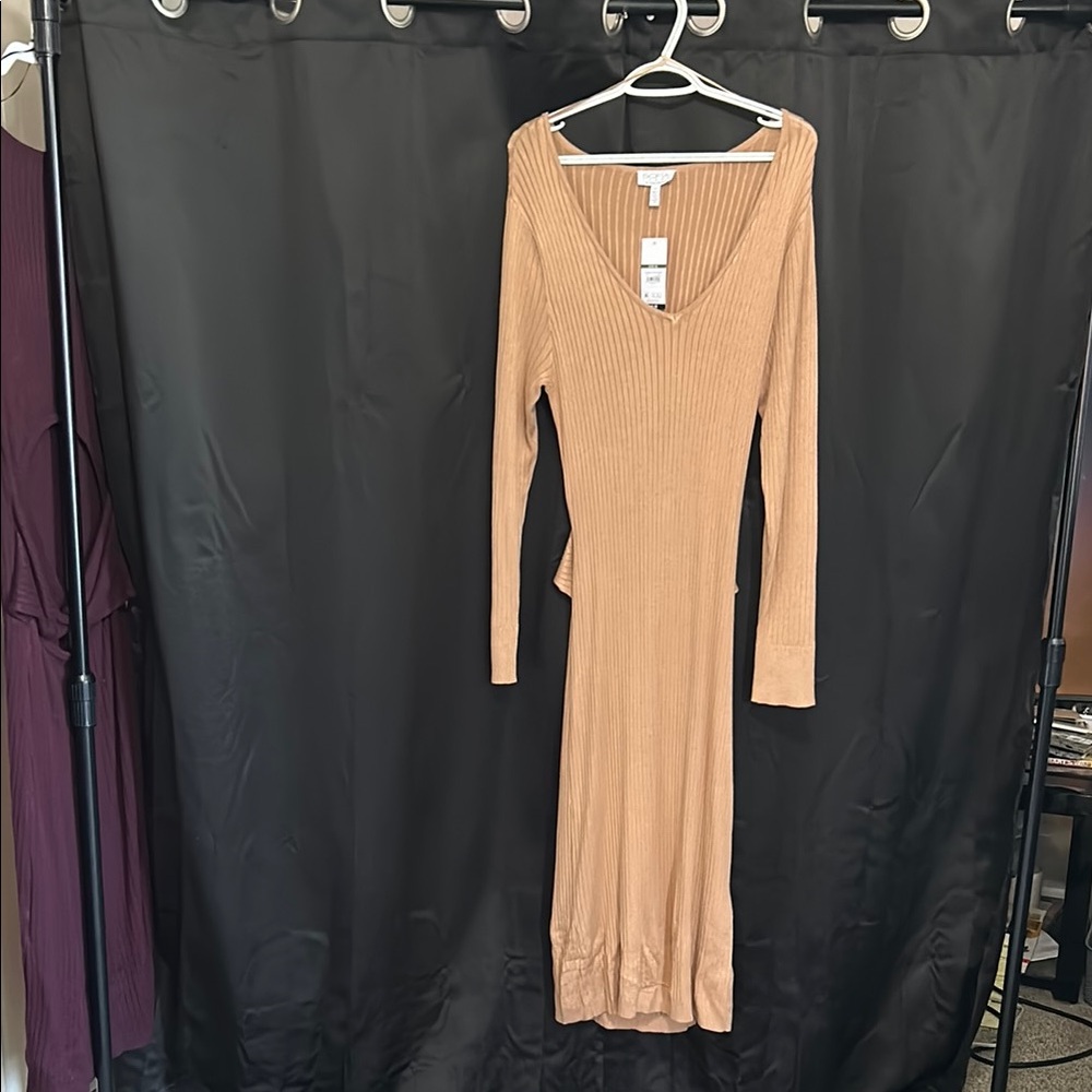 Tan V-Neck Long Sleeve Bodycon Maxi Dress